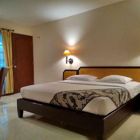 Hotel Baron Indah Surakarta  Luaran gambar