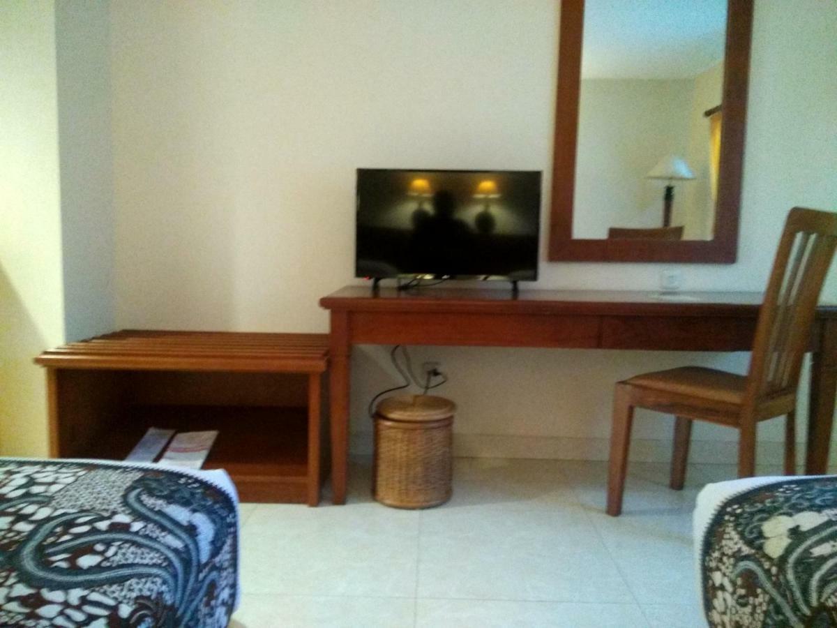 Hotel Baron Indah Surakarta  Luaran gambar