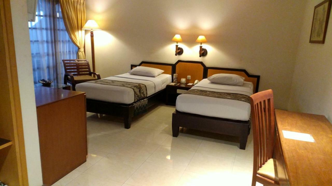 Hotel Baron Indah Surakarta  Luaran gambar