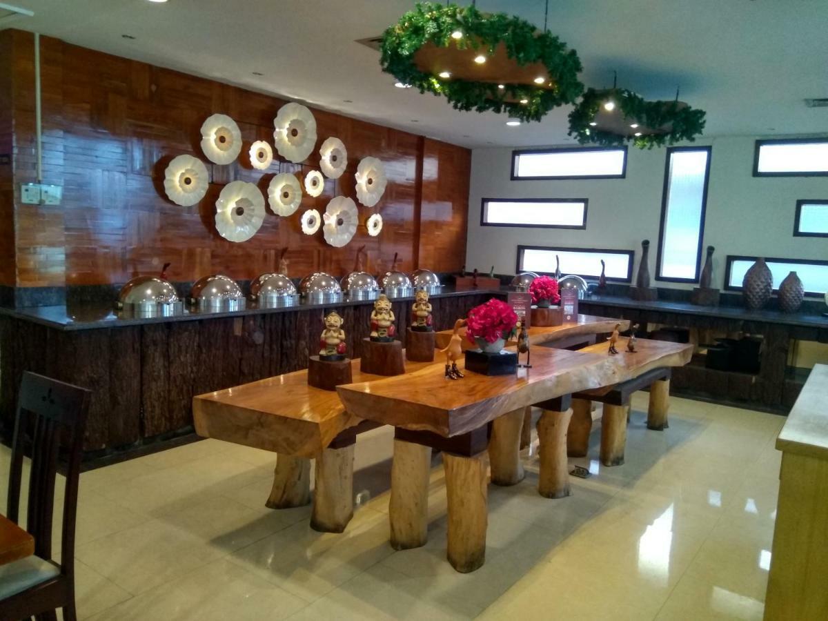 Hotel Baron Indah Surakarta  Luaran gambar