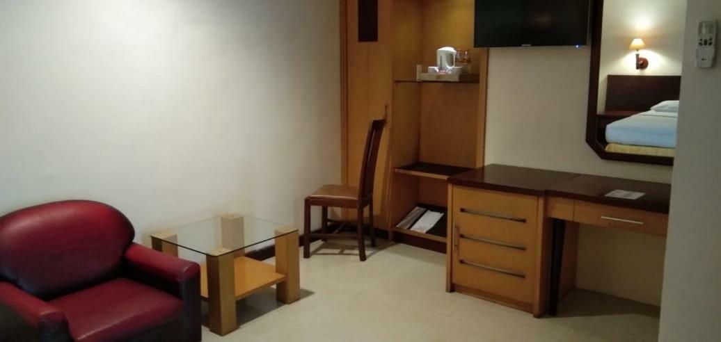 Hotel Baron Indah Surakarta  Luaran gambar